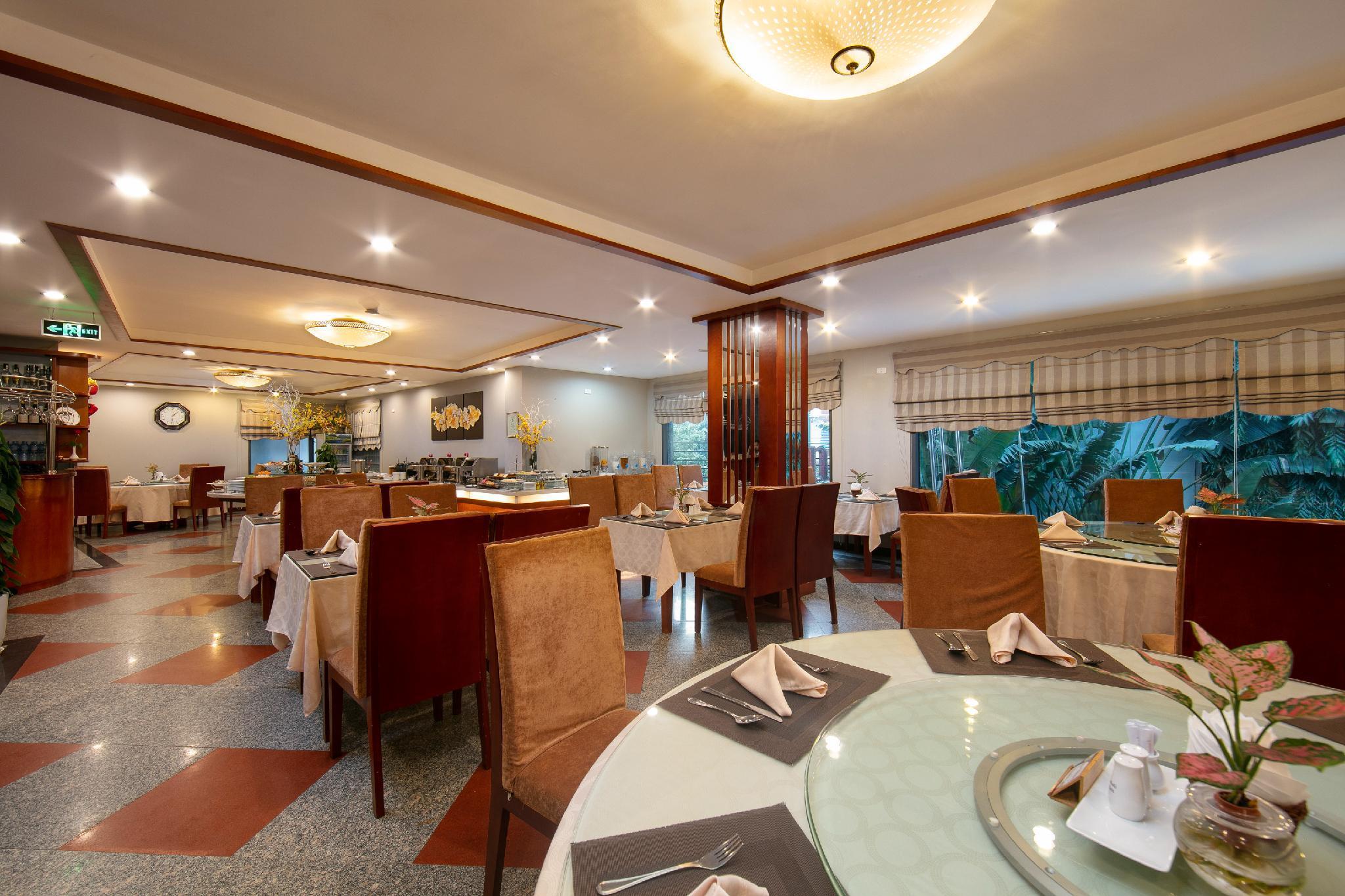 Sen Hotel Hanoi Buitenkant foto
