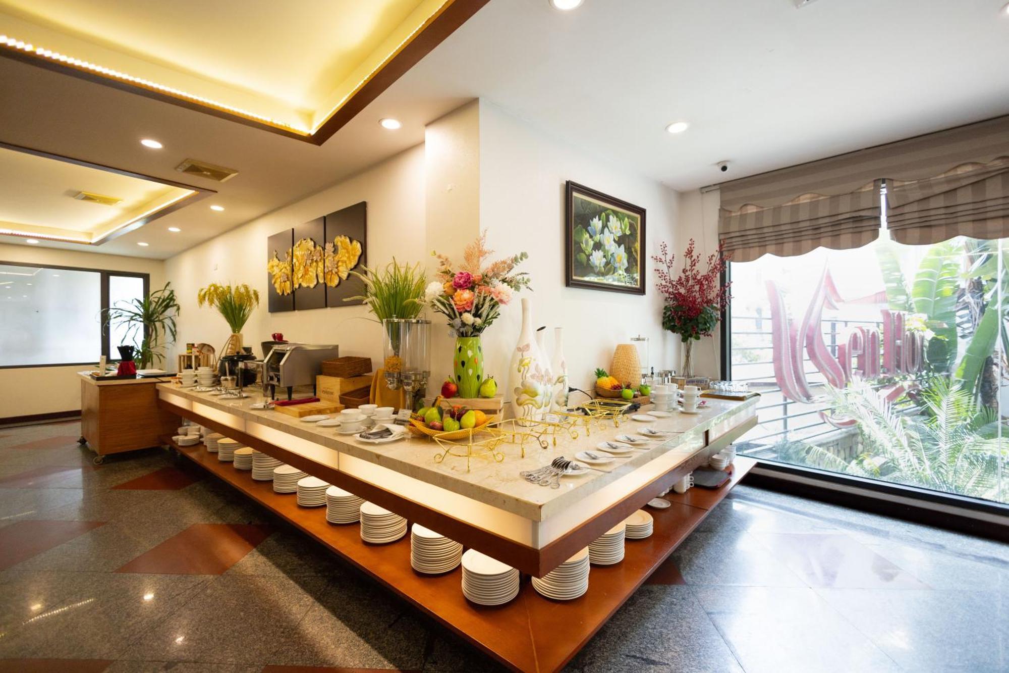 Sen Hotel Hanoi Buitenkant foto
