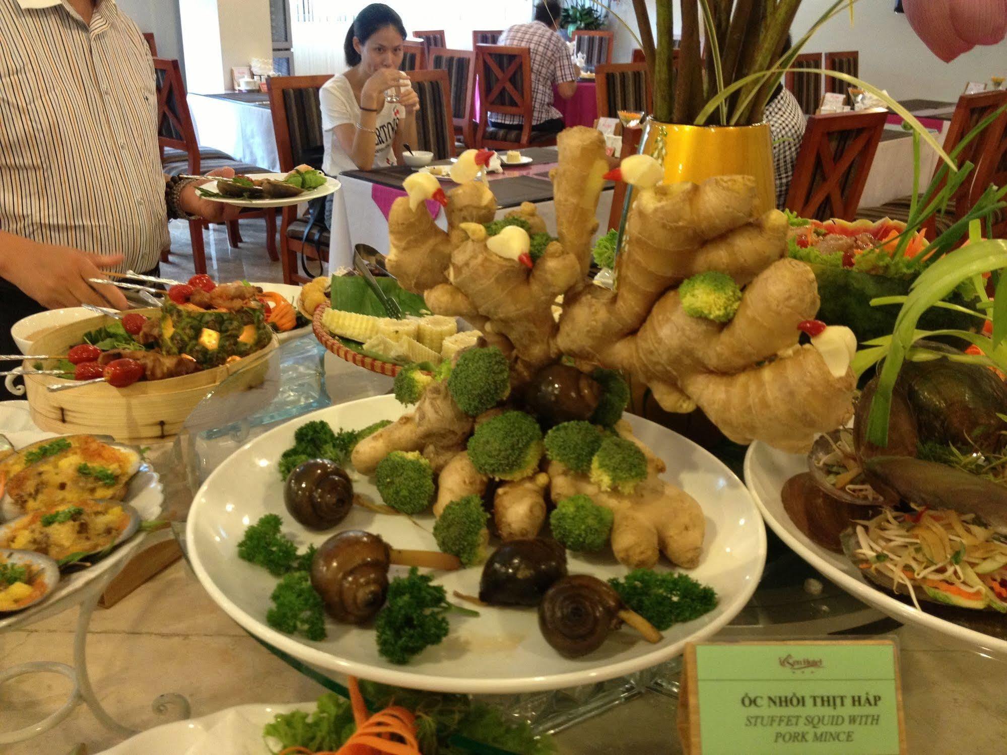 Sen Hotel Hanoi Buitenkant foto