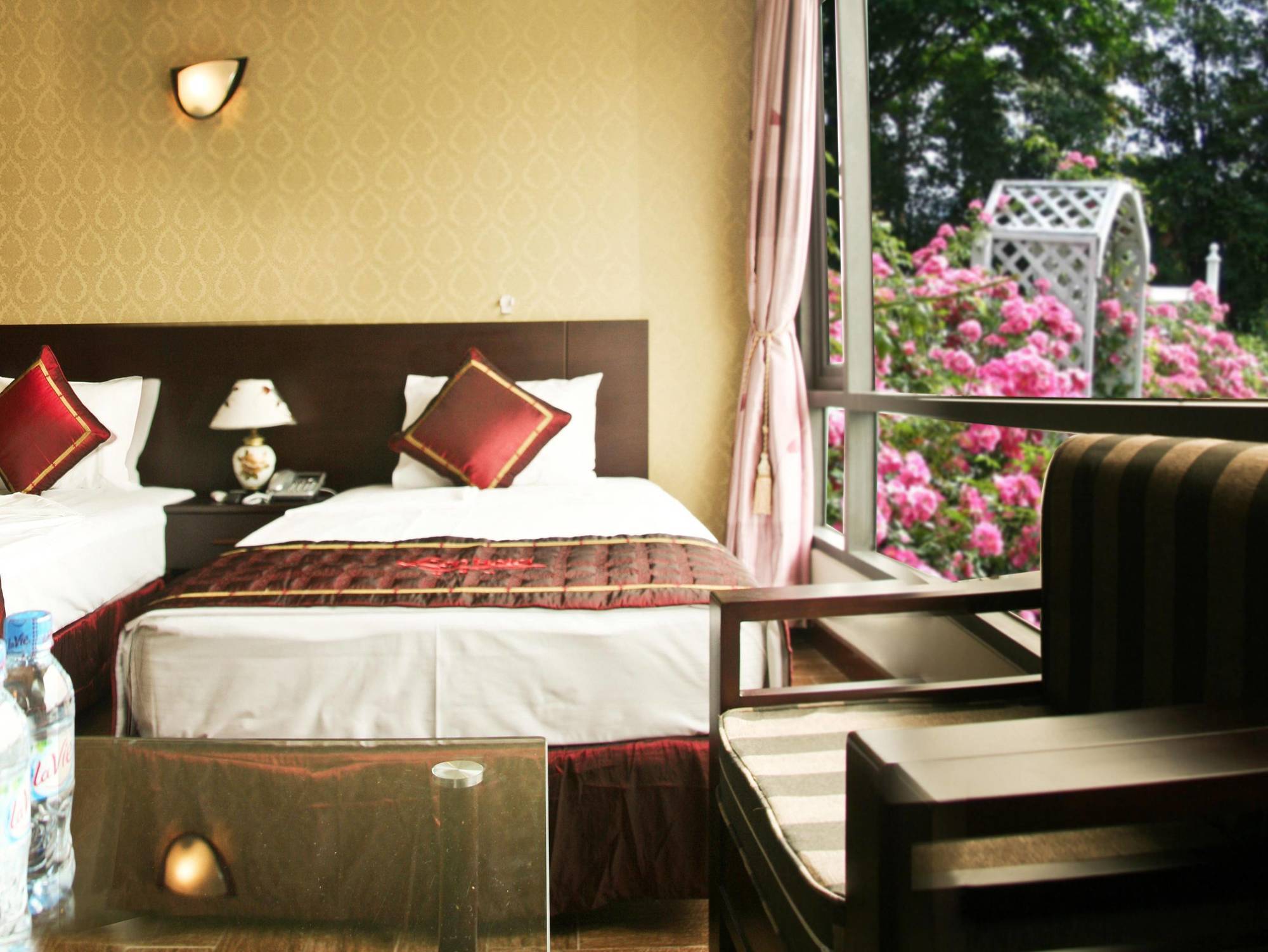 Sen Hotel Hanoi Buitenkant foto