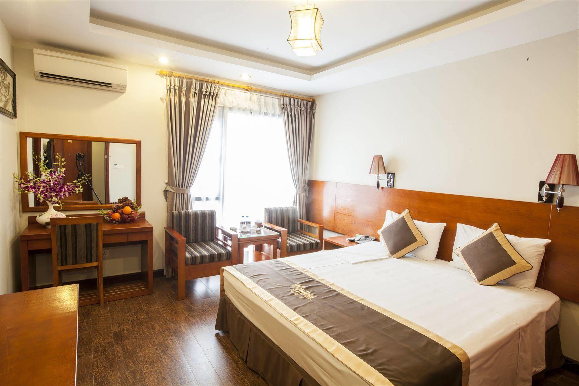 Sen Hotel Hanoi Buitenkant foto